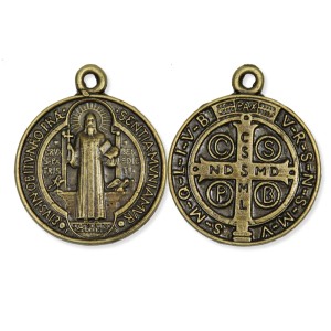 MD1420182 - Medalha São Bento Redonda Ouro Velho - 5,5x4,2cm